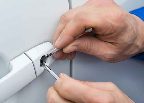 Locksmith ins Skokie